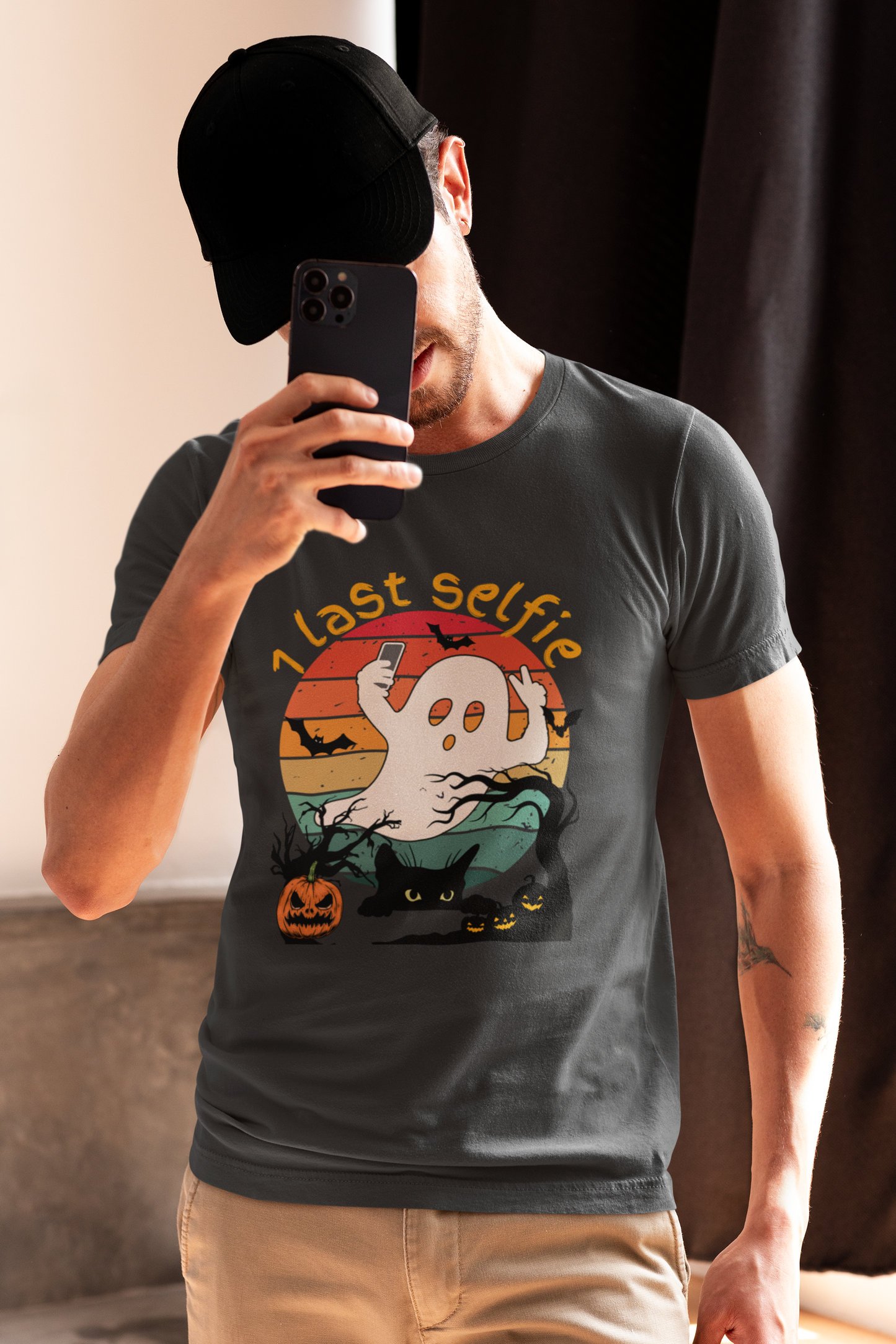 Halloween ( 1 Last Ghost Selfie ) Unisex Heavy Cotton Tee